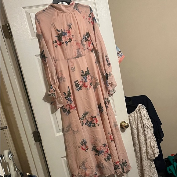 Floral Pink Maxi Dress - Picture 3 of 5